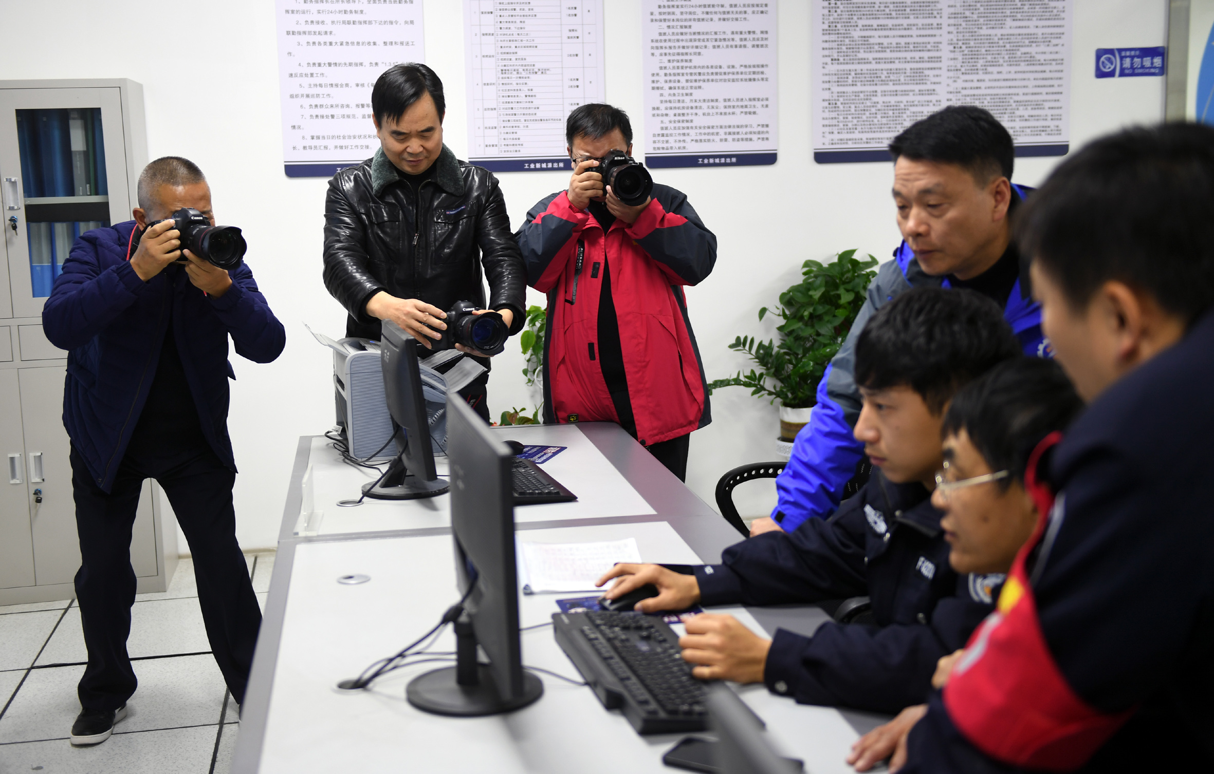 聚焦工业新城派出所.jpg