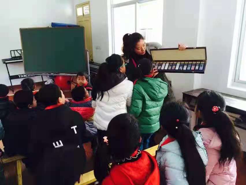 介绍毒品知识.jpg