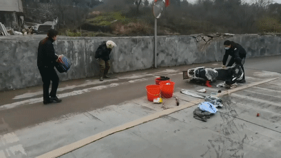 640 (1).gif