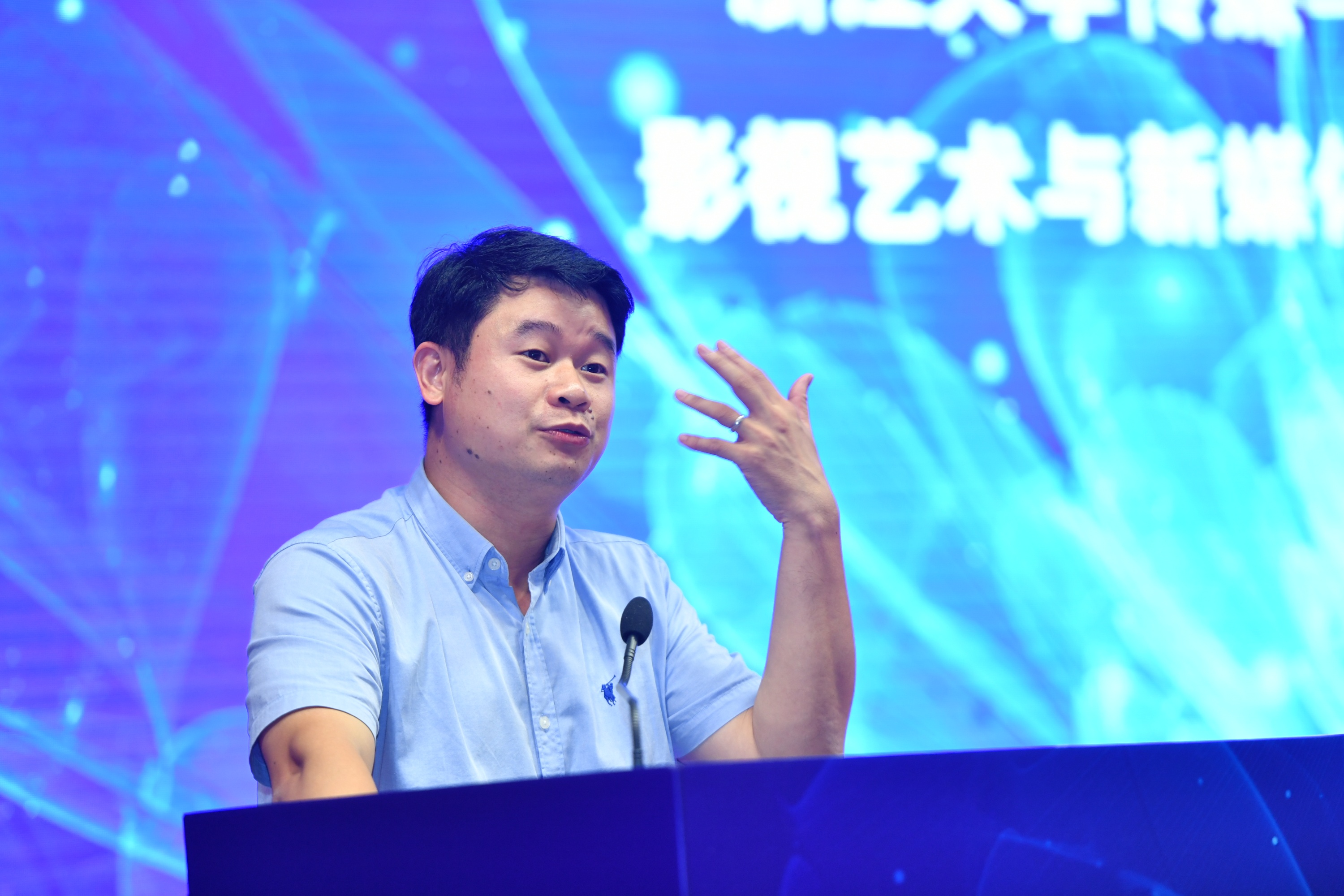 浙江大学传媒与国际文化学院教授林玮.jpg