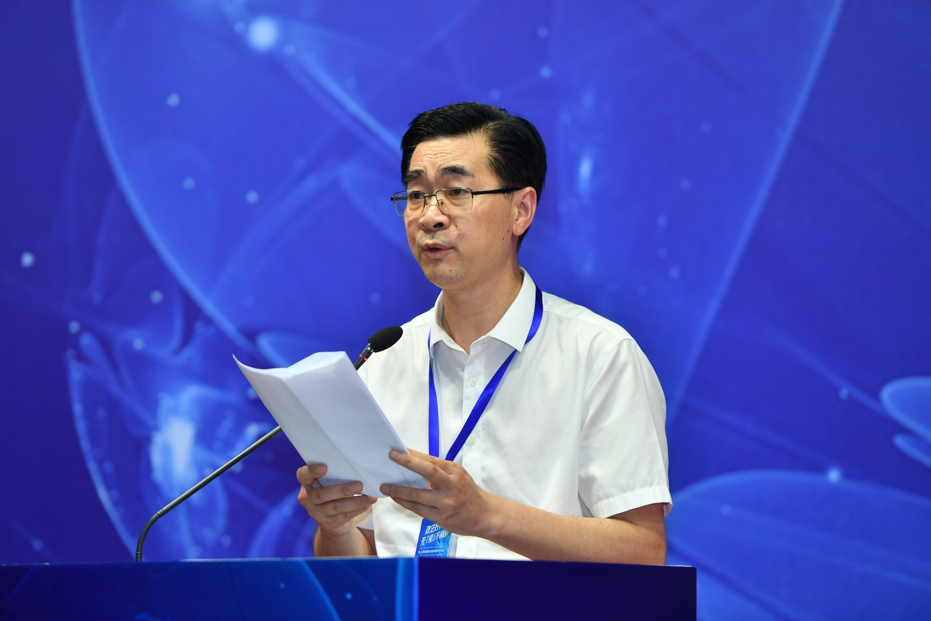 温州市司法局党委书记、局长卢斌.jpg